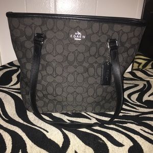 Coach signature canvas
